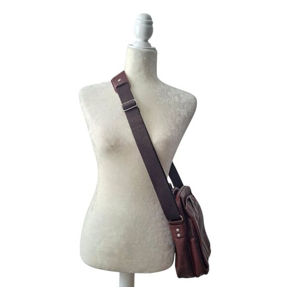 Ellington Sling Shoulder Leather Bag Messenger Pack Men Travel Crossbody Pouch - Picture 3 of 11